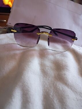 Men's Rimless Sunglasses with Purple Gradient Lenses and Gold Accents